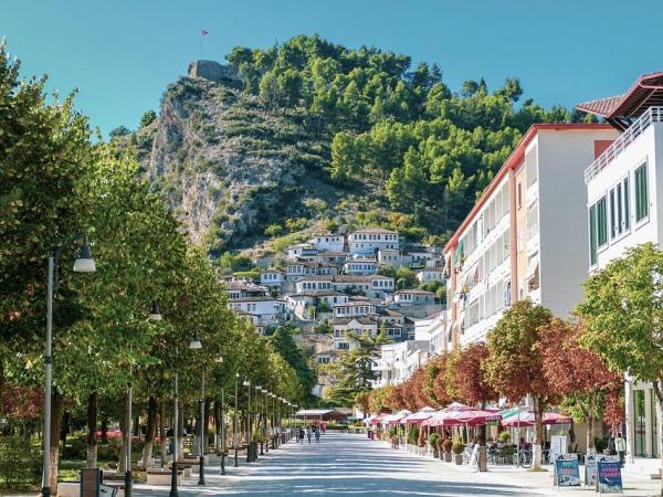 Boscolo Tour Albania, Tirana, Argirocastro, Ardenica 8 giorni